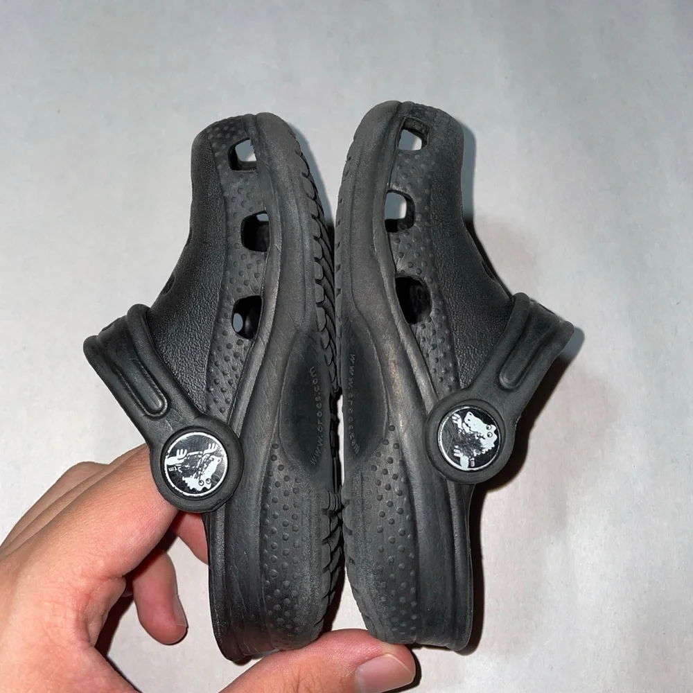 Black Crocs - Kids Size 4/5